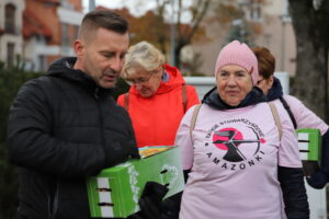 600 żonkili na 600-lecie Ełku, sadzenie cebulek