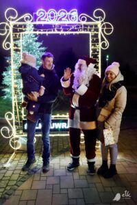 świąteczna ciężarówka coca-cola, plac Jana Pawła II, Mikołaj