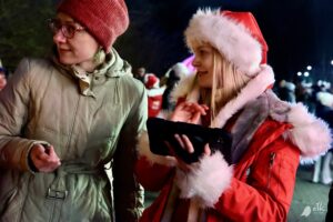 świąteczna ciężarówka coca-cola, plac Jana Pawła II, Mikołaj