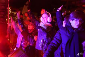 świąteczna ciężarówka coca-cola, plac Jana Pawła II, Mikołaj