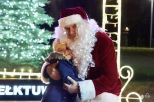 świąteczna ciężarówka coca-cola, plac Jana Pawła II, Mikołaj